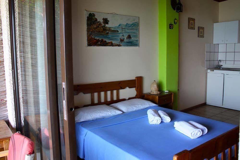 Poseidon Apartments Tolón Eksteriør billede