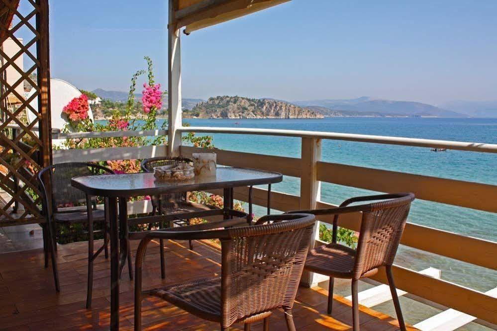 Poseidon Apartments Tolón Eksteriør billede