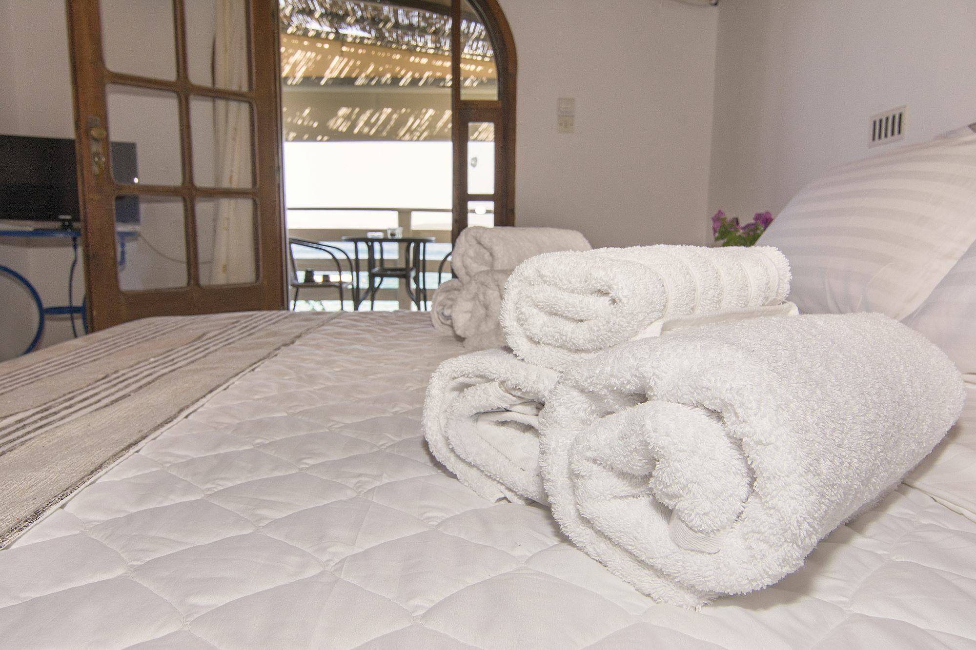 Poseidon Apartments Tolón Eksteriør billede